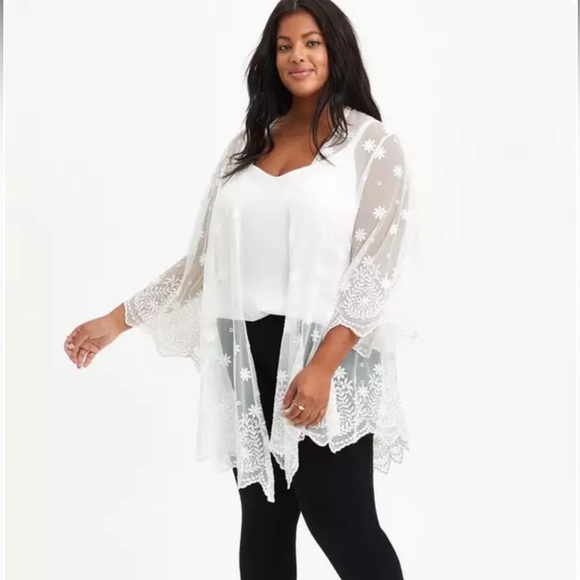 torrid Other - Torrid Scallop Mesh Kimono